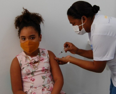 Saúde vai vacinar crianças de 10 anos e sem comorbidades a partir desta segunda-feira (31)