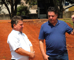Sérgio Onofre (prefeito) e Fernando Volpato (Sec. de Obras)