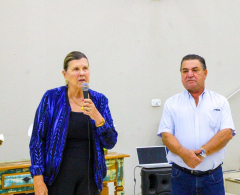 Terezinha Canassa (Sec.Semas) e prefeito Sérgio Onofre.
