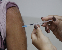 Arapongas aplicou 206.158 doses das vacinas contra a Covid-19