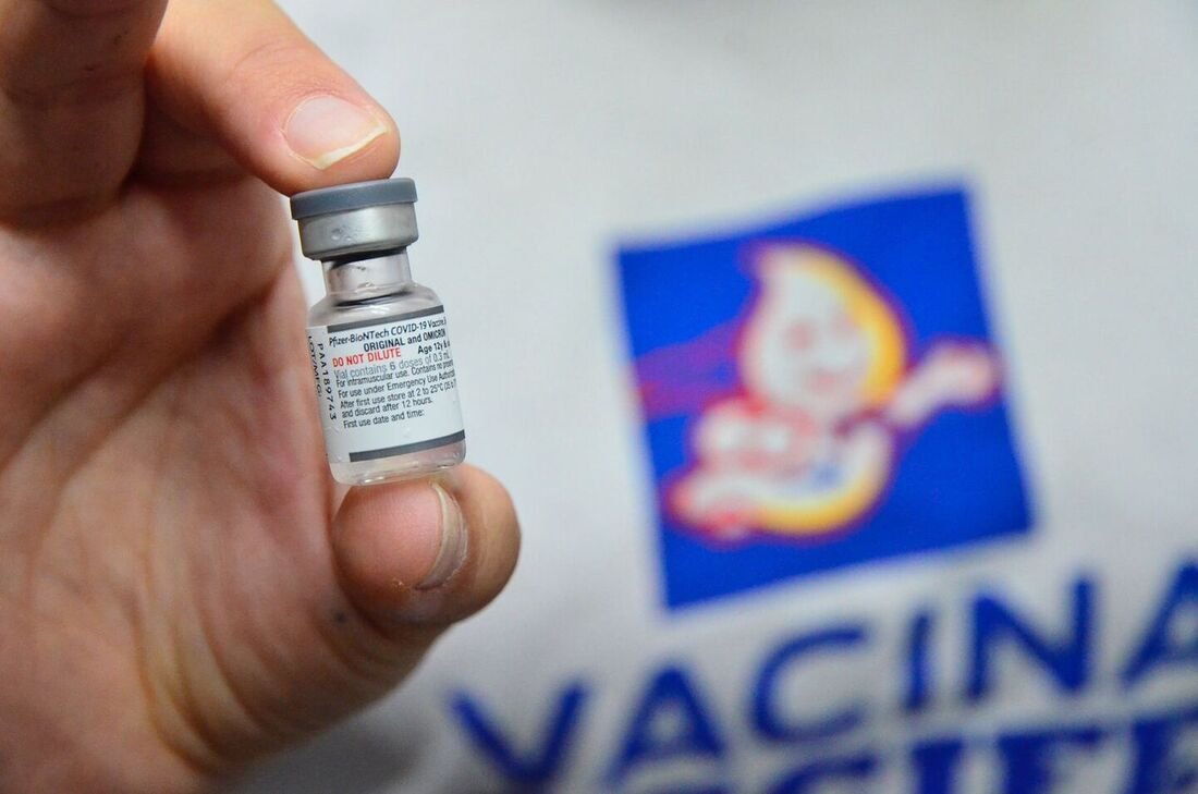 Arapongas abre vacinação bivalente contra a Covid-19 para todas as pessoas acima dos 18 anos