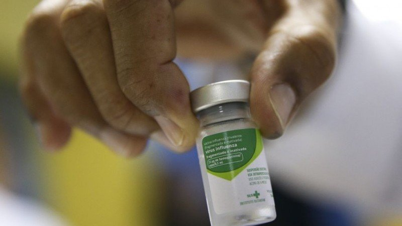 Arapongas inicia hoje (28) campanha de vacinação contra a gripe para idosos acima dos 60 anos