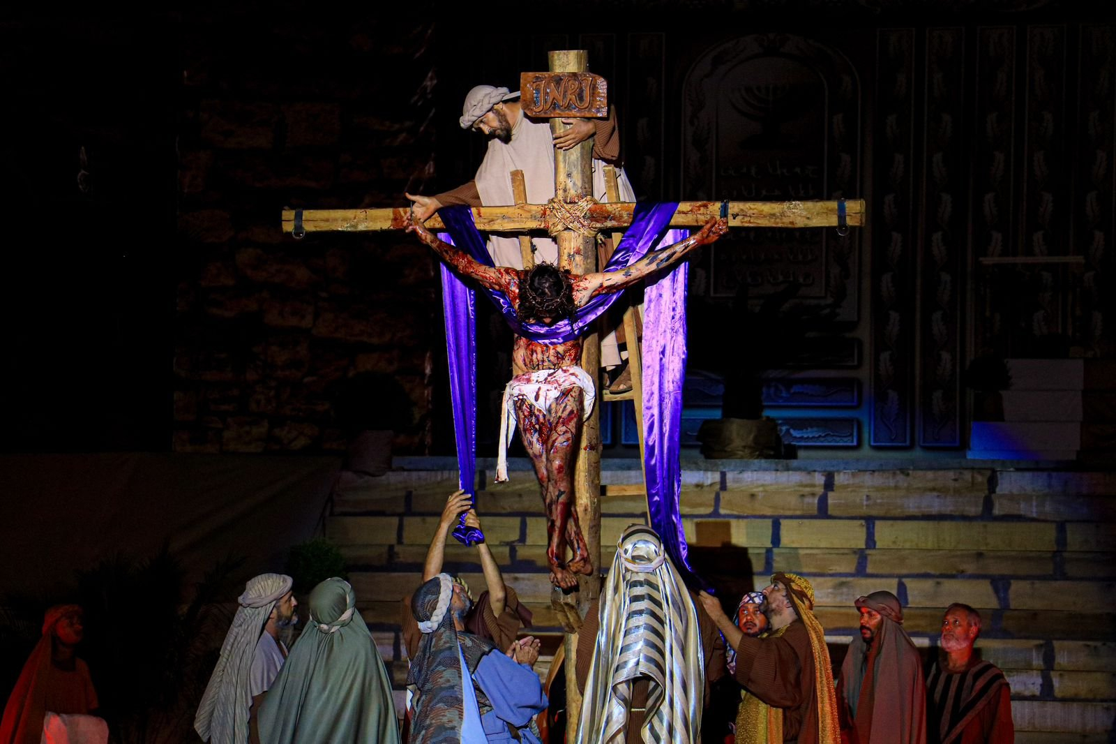 Espetáculo “A Paixão de Cristo” volta a lotar o Parque das Nações em Arapongas
